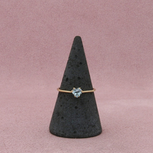 bony levy 14k yellow gold blue topaz heart ring size 7.5