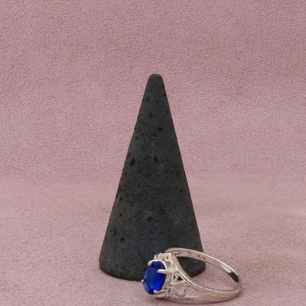 Sterling Silver Oval-Cut Blue Cz Ring Size 8.25