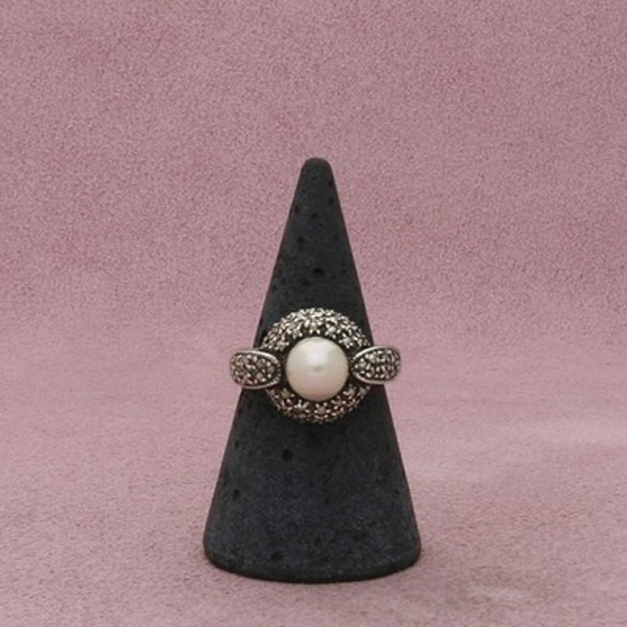 Sterling Silver Marcasite Studded Pearl Ring Size 7