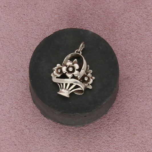sterling silver vintage flowere bouquet basket charm pendant