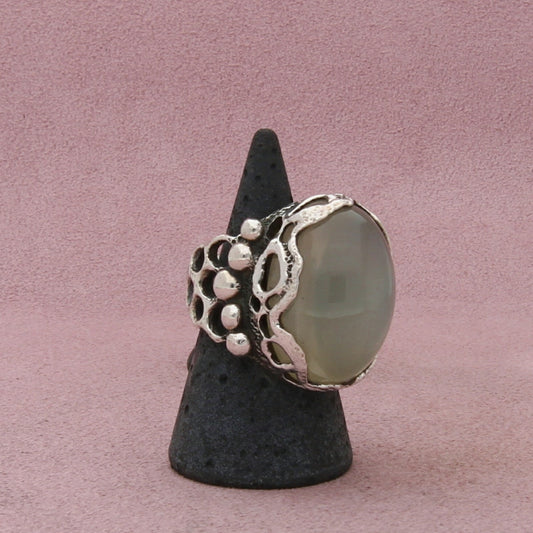 sterling silver vintage artisan crafted brutalist moonstone ring size 8.5