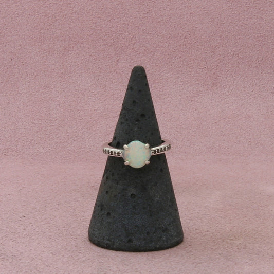 sterling silver opal & white topaz ring size 5