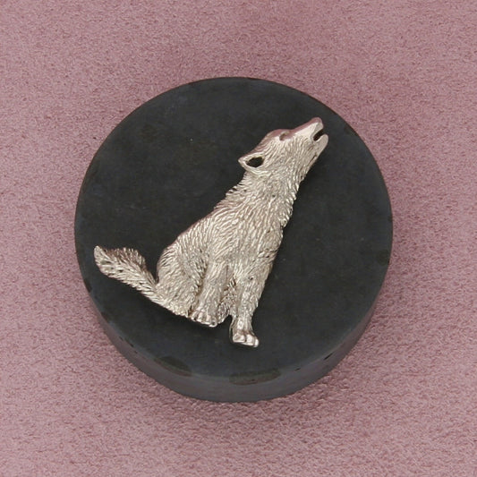 sterling silver vintage howling wolf brooch