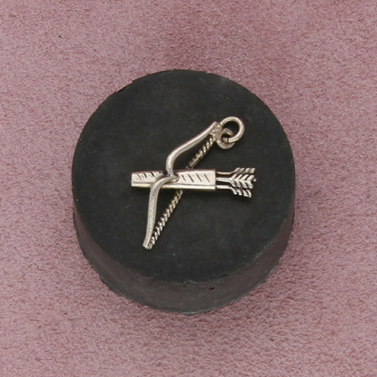 sterling silver vintage bow and arrows quiver charm pendant