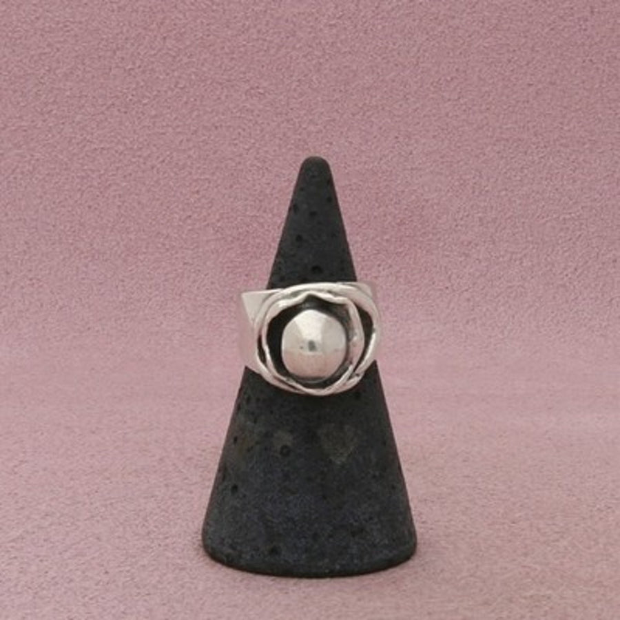Gusterman Sterling Silver Vintage Georgetown Sculptural Oval Ring Size 5