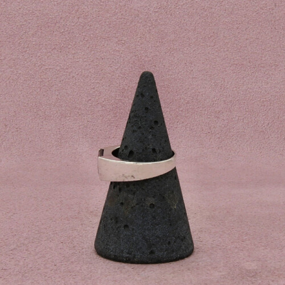 Sterling Silver Channel-Set Garnet Square-Cut Geometric Tapered Ring Size 6