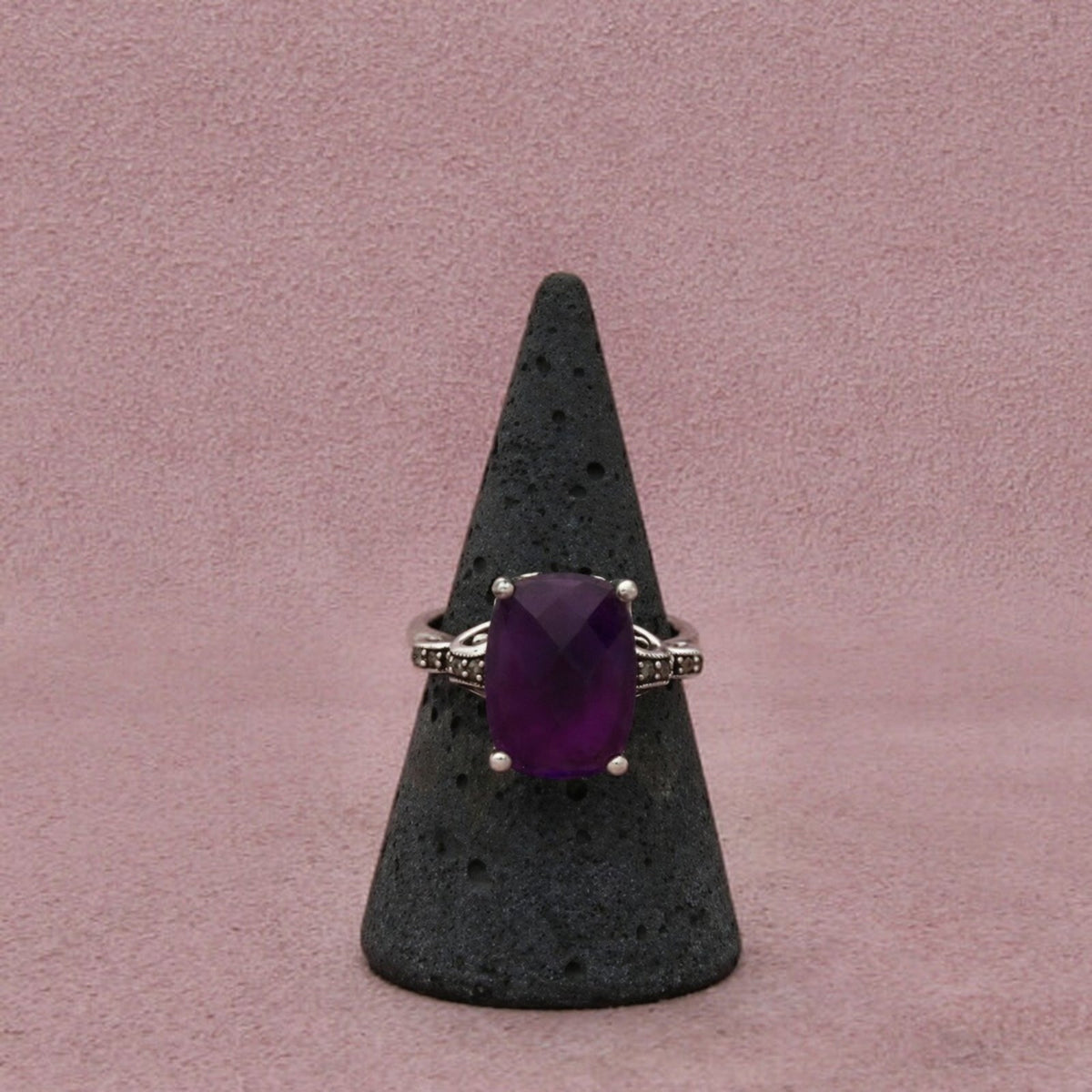 Sterling Silver Faceted Amethyst & Cushion-Cut Diamonds Ring Size 7.25