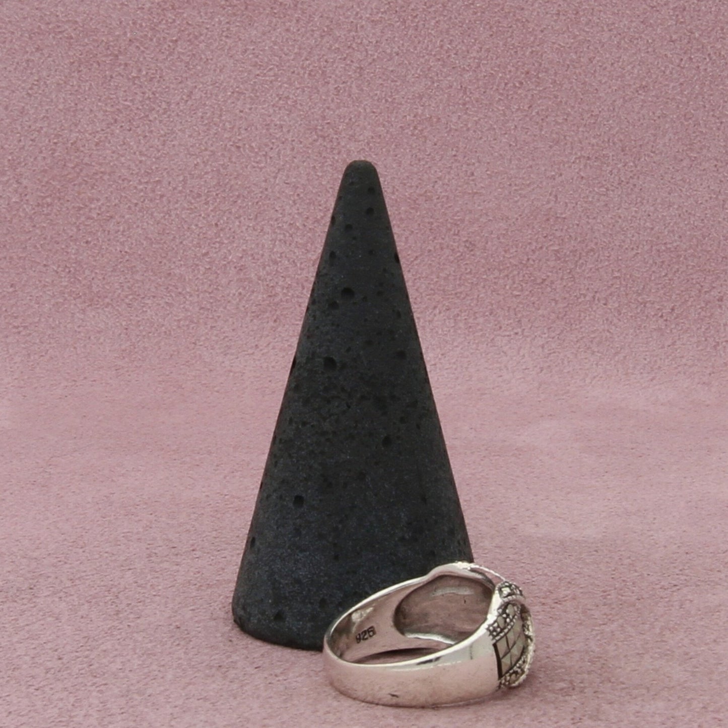 sterling silver marcasite studded x dome ring size 5.5