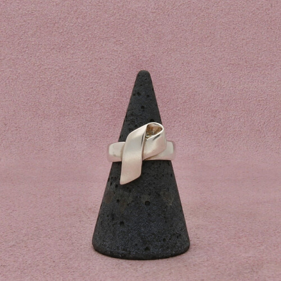Sterling Silver Vintage Awareness Ribbon Polished Band Ring Size 6