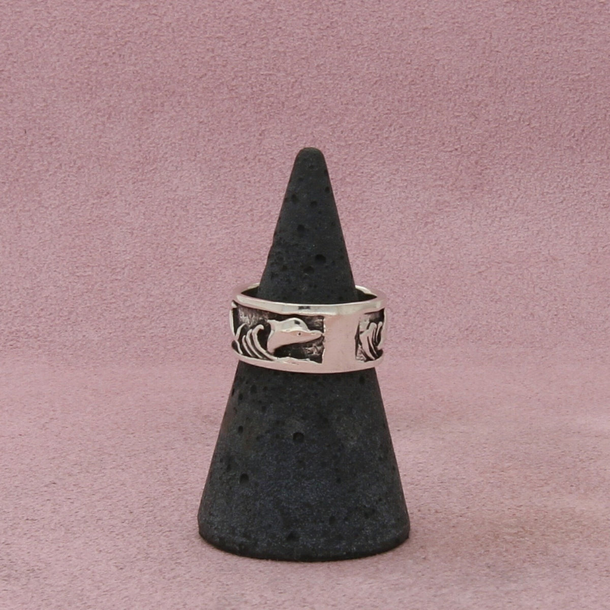 sterling silver vintage dolphins band ring size 5.75
