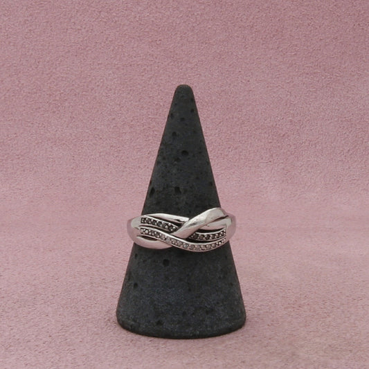 sterling silver black & white diamond crossover ring size 9