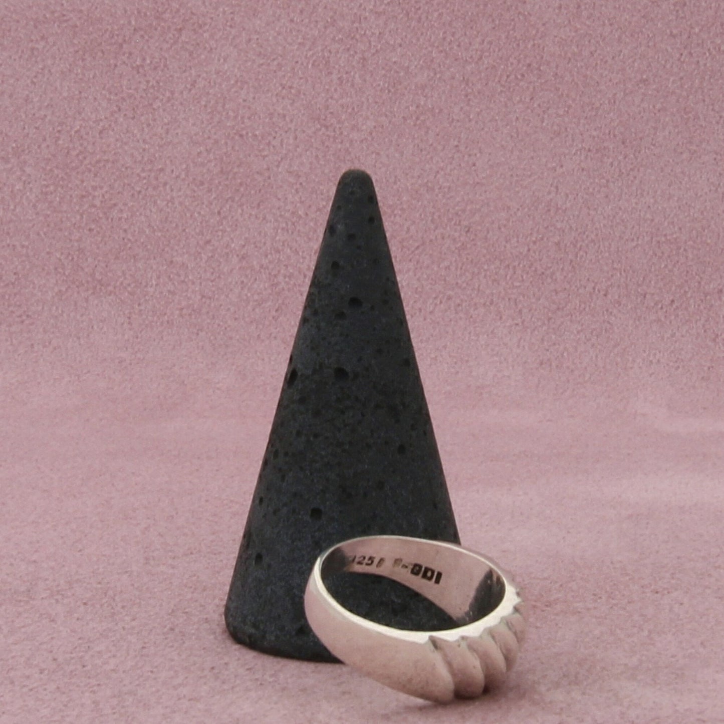sterling silver vintage ribbed band ring size 6