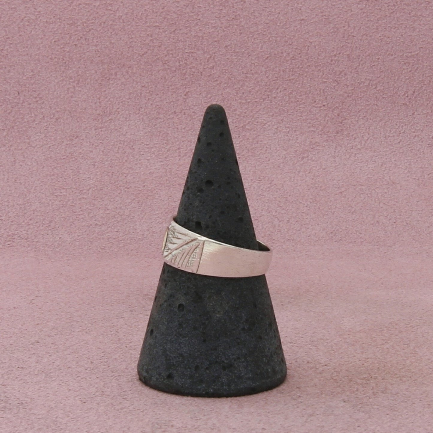 sterling silver & 14k gold vintage etched band ring size 7.5