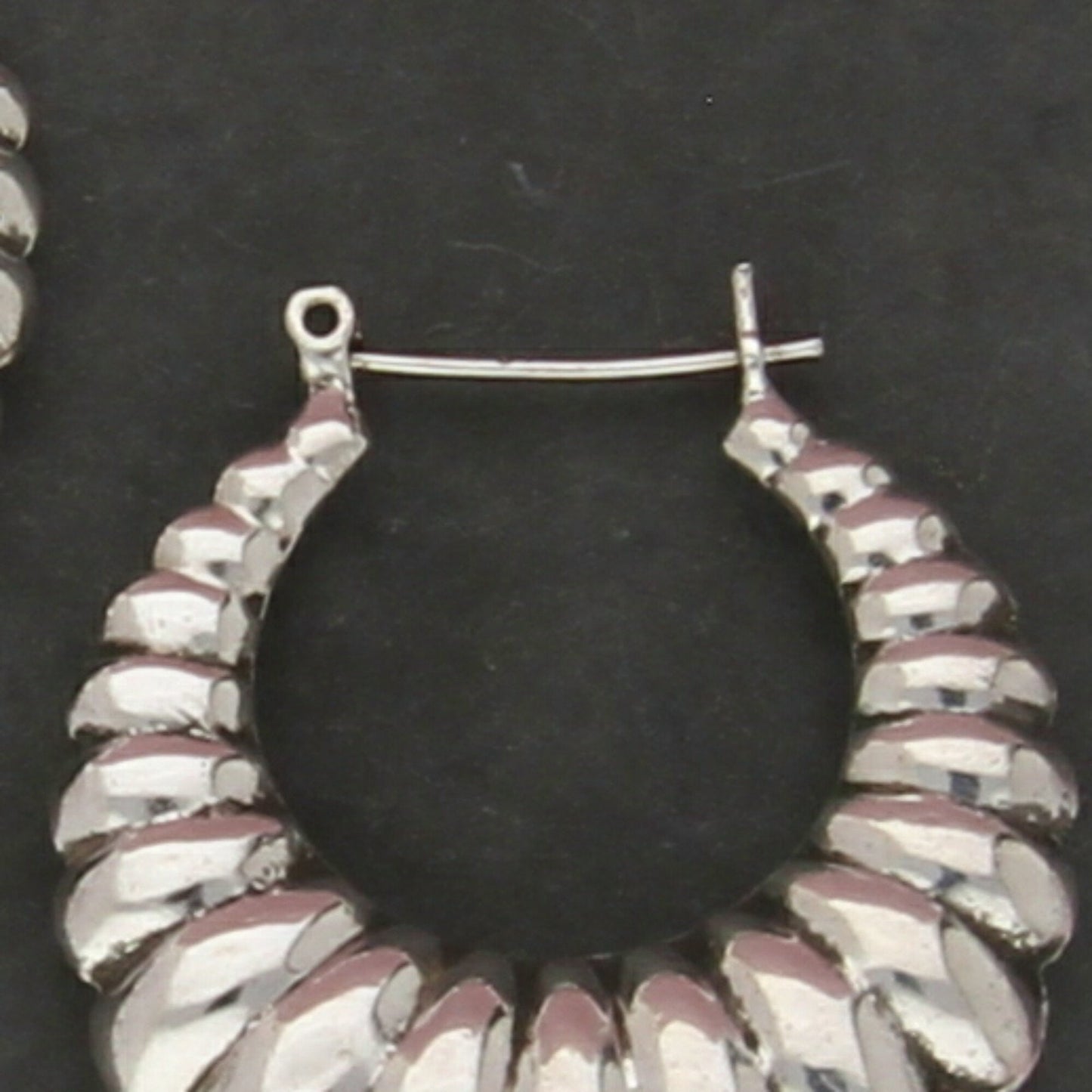 sterling silver vintage puffy scalloped shrimp hoop earrings