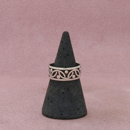 sterling silver vintage leaf pattern band ring size 6.5