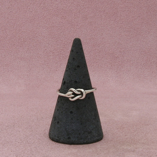 sterling silver vintage dainty knot band ring size 7