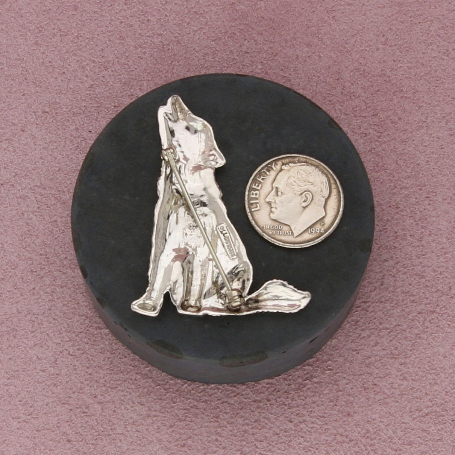 sterling silver vintage howling wolf brooch