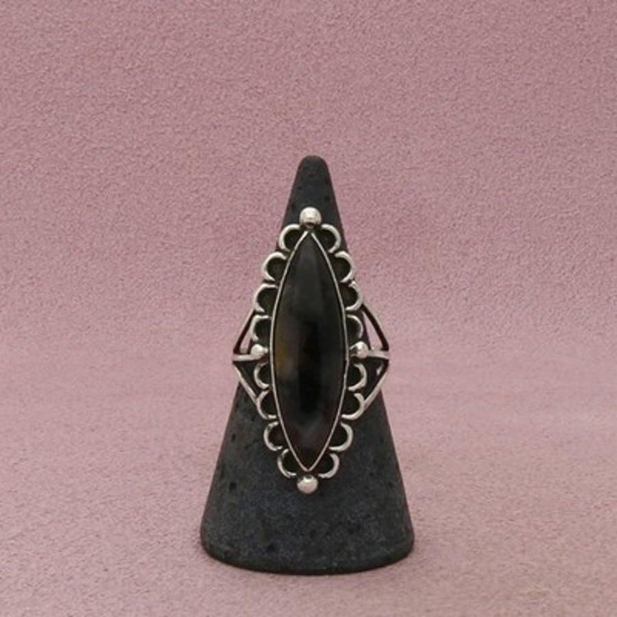 Navajo Sterling Silver Vintage Petrified Wood Marquise Scalloped Ring Size 7.5