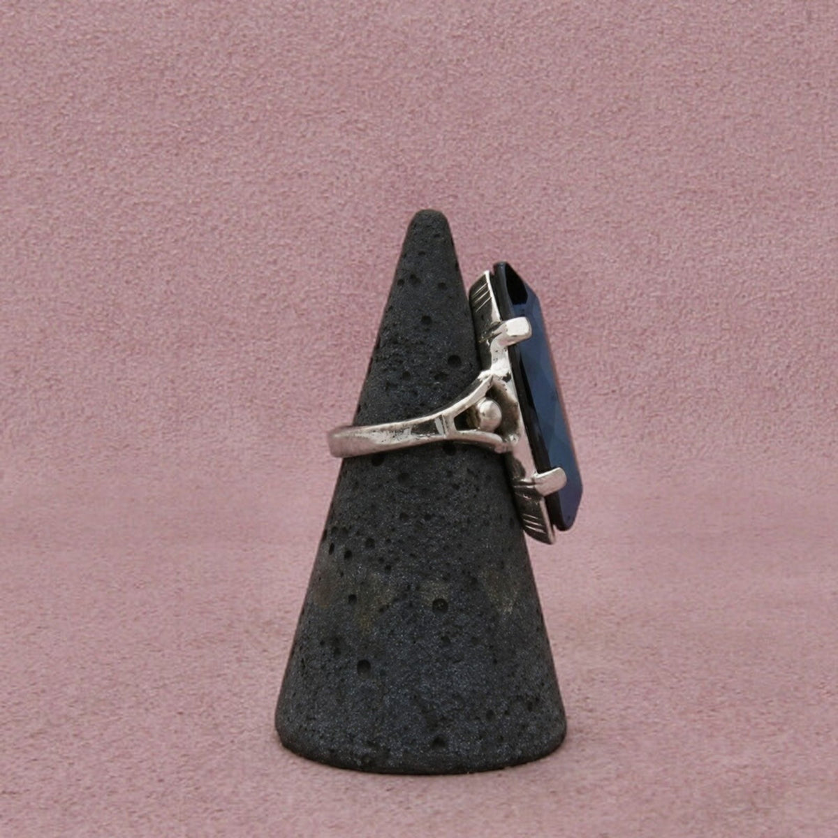 Sterling Silver Vintage Art Deco Faceted Blue Stone Elongated Ring Size 3.5