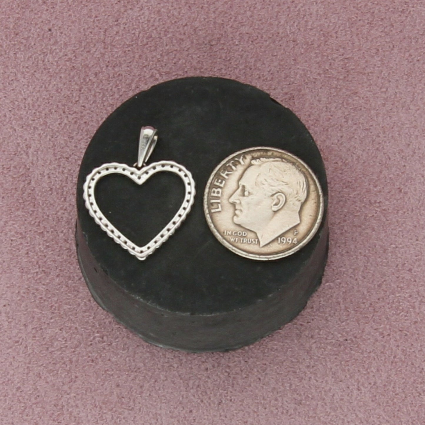 14k white gold diamond open heart pendant