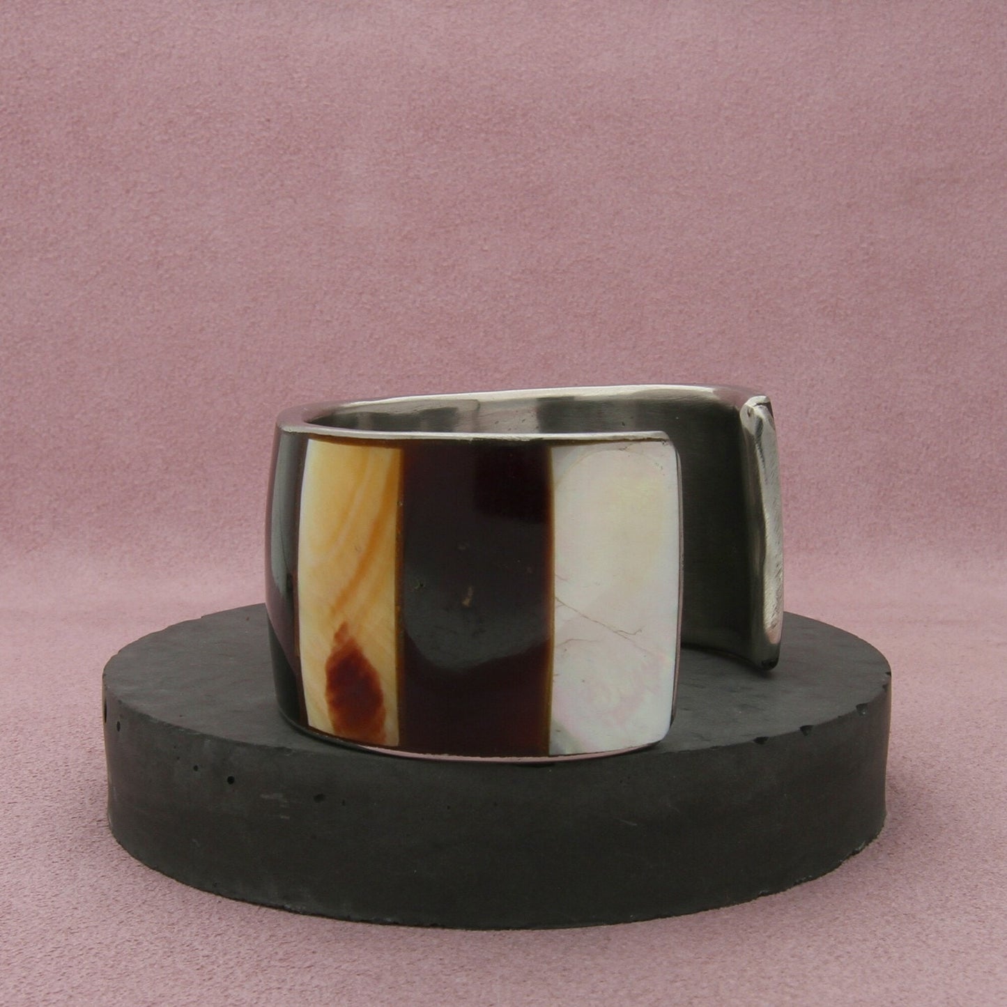 sterling silver artisan-made mother-of-pearl shell cuff bracelet size 6.5in