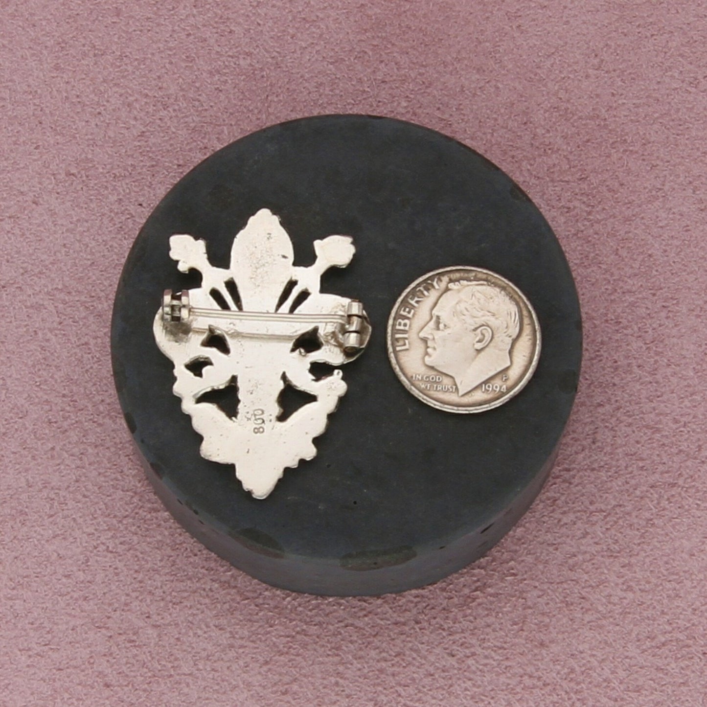 800 silver vintage sculpted fleur-de-lis brooch