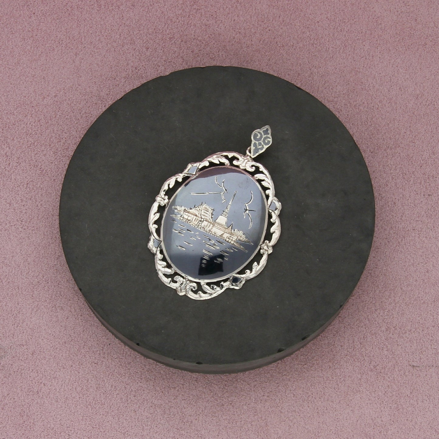 sterling silver vintage siam nielloware scroll pendant
