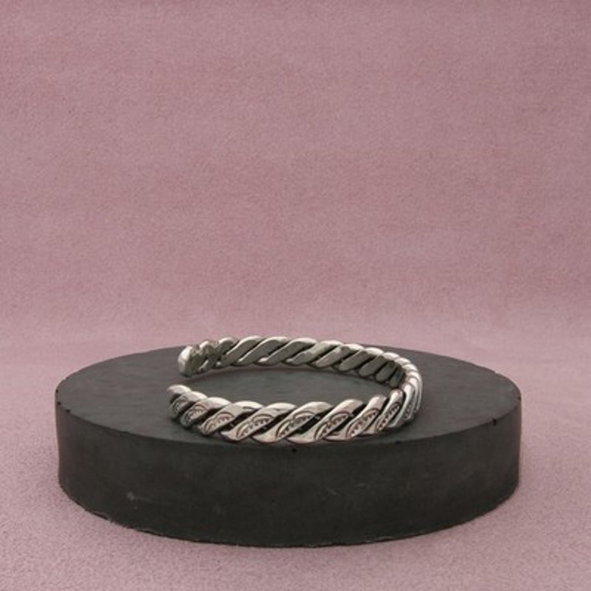 Navajo Sterling Silver Vintage Stamped Twisted Woven Cuff Bracelet Size 6.25in