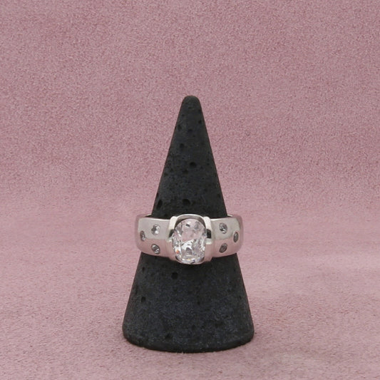 sterling silver oval-cut cz ring size 9