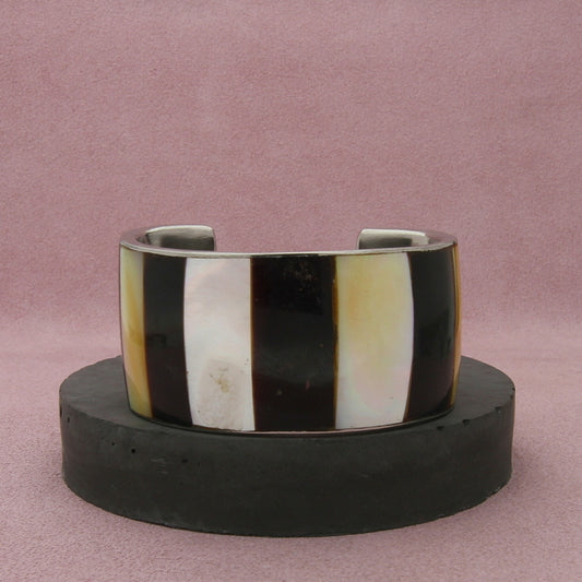 sterling silver artisan-made mother-of-pearl shell cuff bracelet size 6.5in