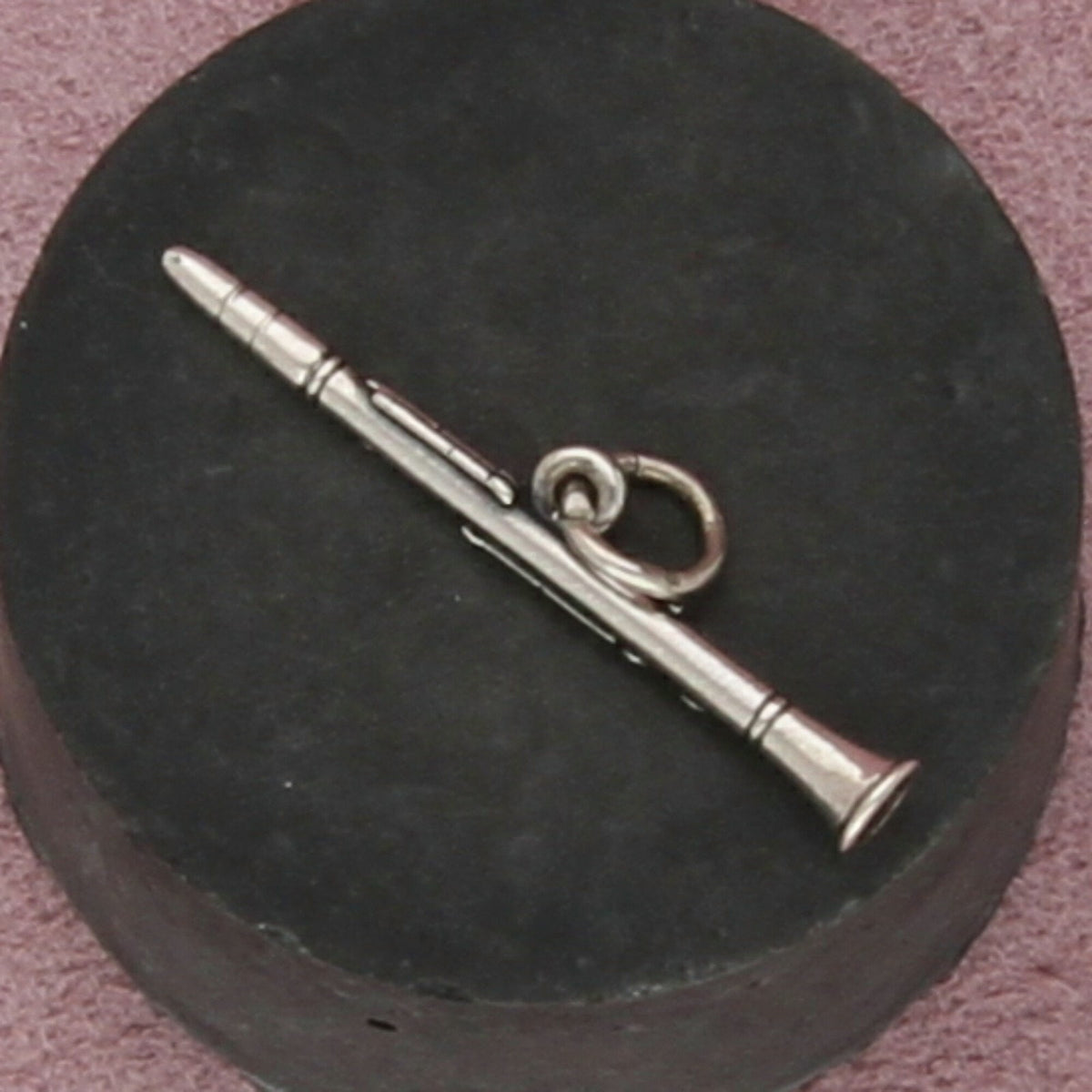 james avery sterling silver retired clarinet instrument charm pendant