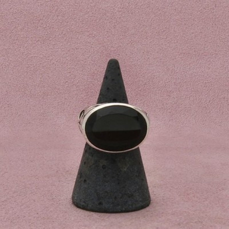 Sterling Silver Oval Bezel Black Onyx Bali Scroll Ring Size 5.5