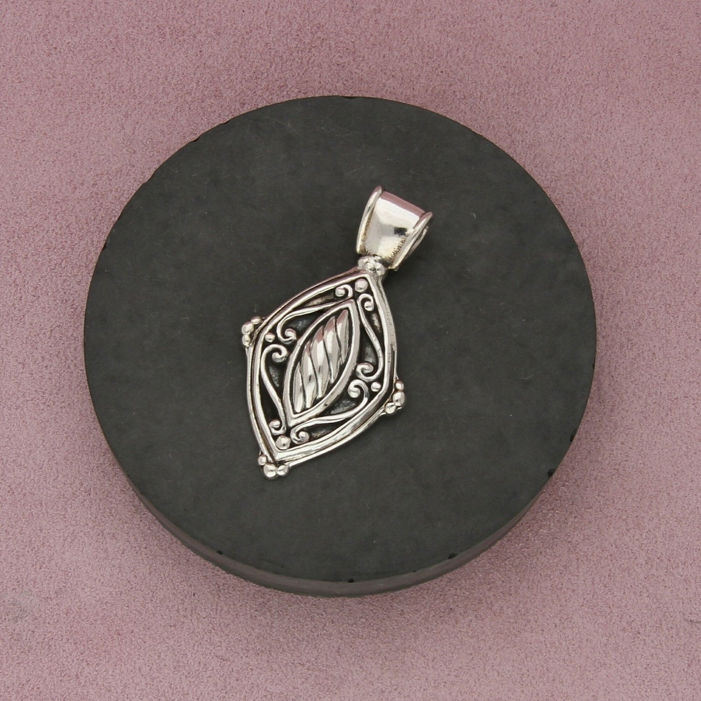 taxco mexico sterling silver vintage scroll marquise shape pendant