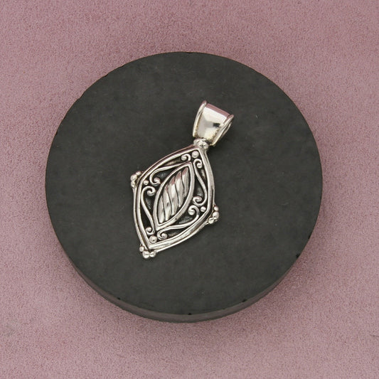taxco mexico sterling silver vintage scroll marquise shape pendant