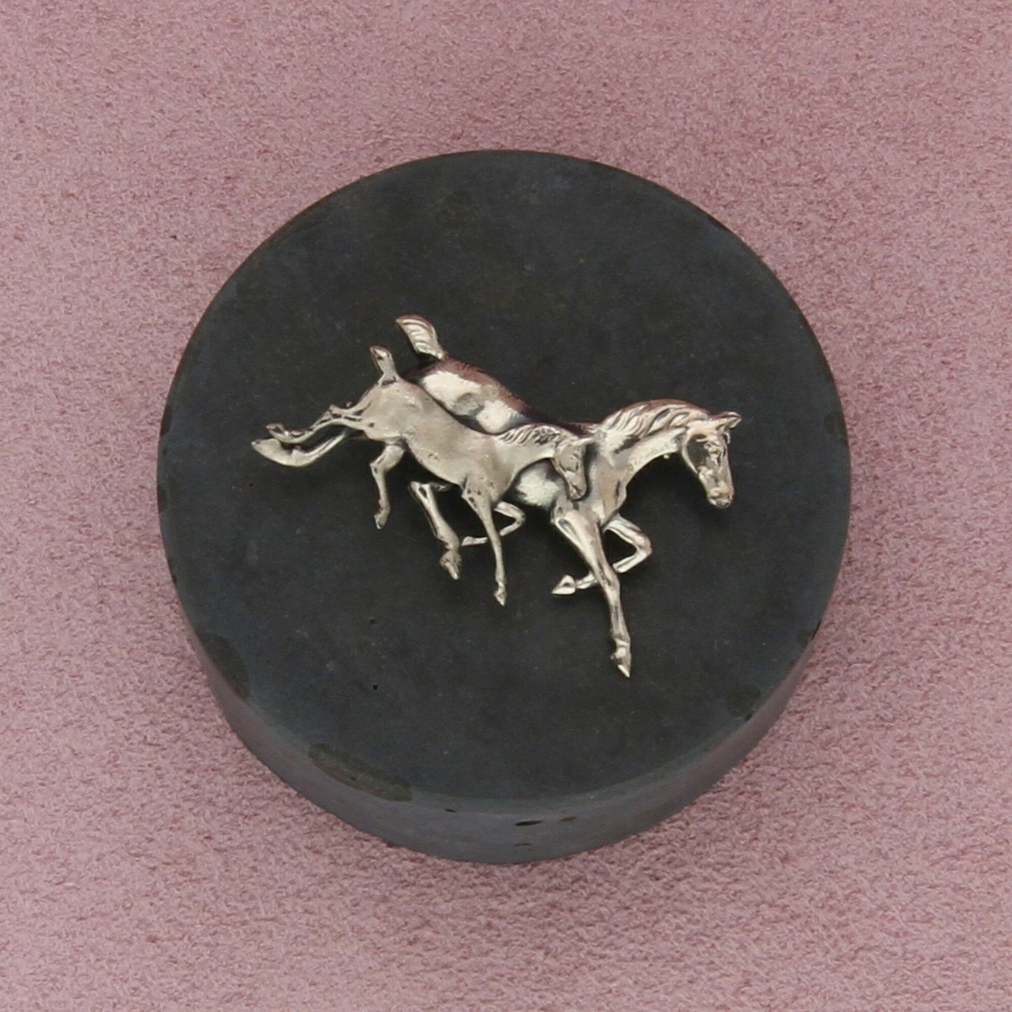 beau sterling silver vintage galloping horse equestrian brooch