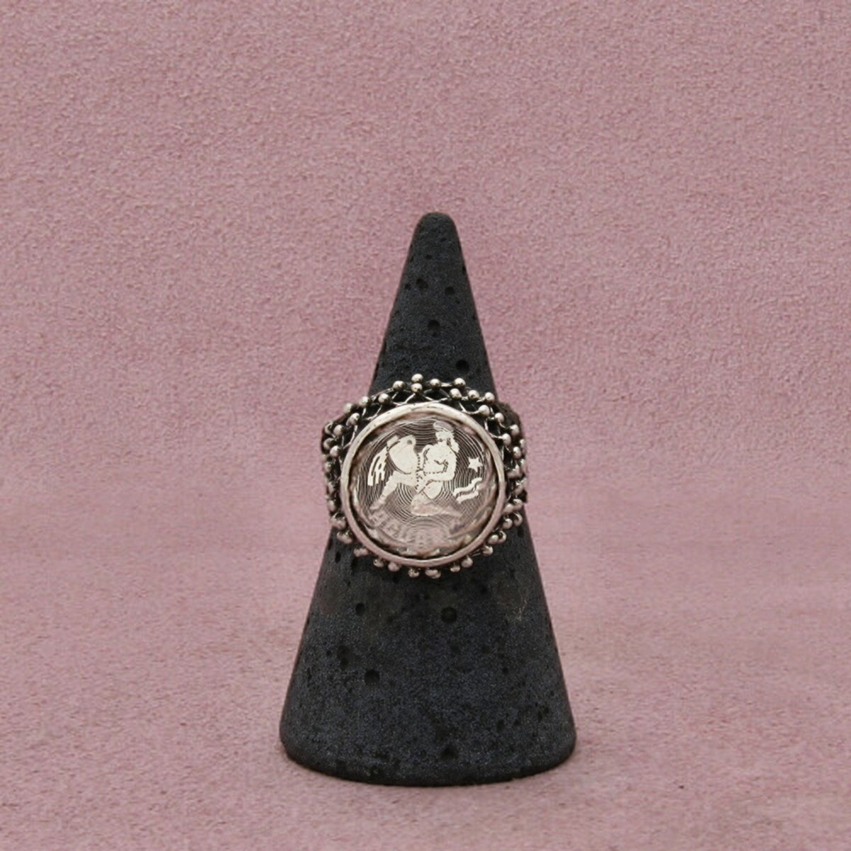 Sterling Silver Vintage Aquarius Zodiac Coin Medallion Beaded Border Ring 6.75