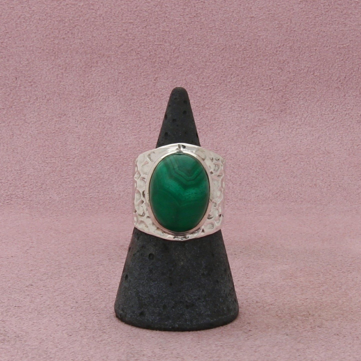 sajen sterling silver vintage hammered malachite cabochon ring size 6.75