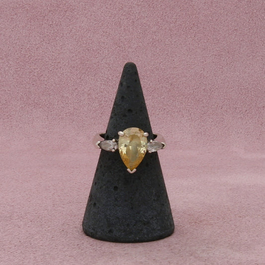 avon sterling silver pear-cut yellow cz engagement ring size 6
