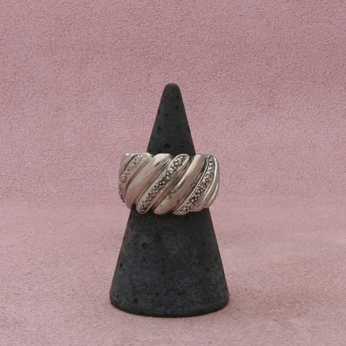 sterling silver diamond accent band ring size 5.5