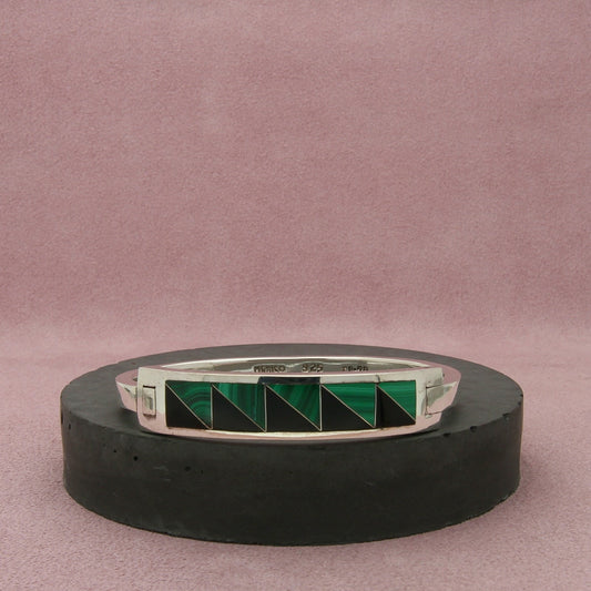 taxco mexico sterling silver malachite & onyx hinged bangle bracelet size 6.5in