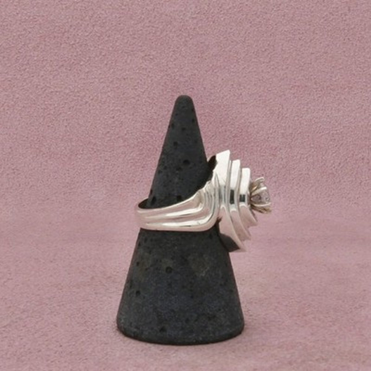 Sterling Silver Vintage Round-Cut C Z Sculptural Solitaire Ring Size 6.25